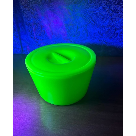 1930s Jeannette jadeite bowl with lid - Picture 4 of 10